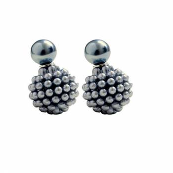 Multicolor studs 1