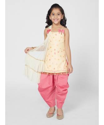 Duxe Cream and Pink Dhoti Set with Dupatta 5