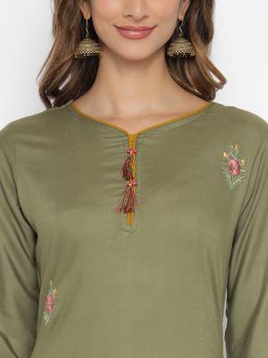 Green embroidered rayon salwar 3