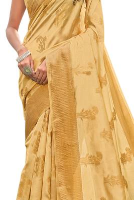 Beige woven organza saree with blouse 4