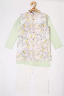CHANDERI MINT GREEN KURTA PYJAMA WITH FLORAL BANDI