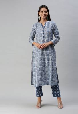 SheWill Women Indigo Floral Printed Cotton Blend Kurta with Palazzos 2