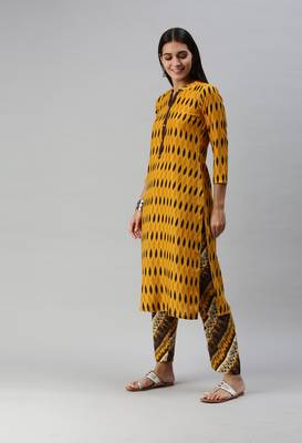 SheWill Women Mustard and Brown Ethnic Motifs Ikat Printed Regular Kurta with Palazzo Style Pant 3