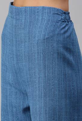 SheWill Women Blue Printed Cotton Blend Straight Kurta with Palazzos 6