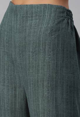 SheWill Women Grey Printed Cotton Blend Straight Kurta with Palazzos 5