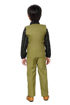 DKGF Boys 3-Piece Suit 2