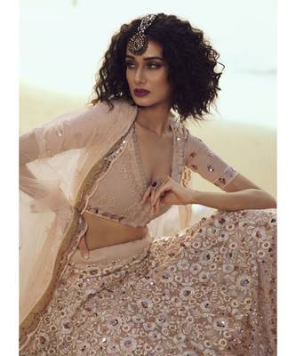 Peach Sequence Embroidered Lehenga Choli 3