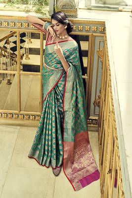 Green woven banarasi saree with blouse 3