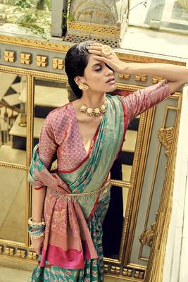 Green woven banarasi saree with blouse 5