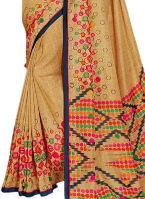 Beige printed crepe saree with blouse 3