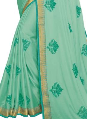 Green printed crepe saree with blouse 3