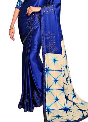 Blue printed crepe saree with blouse 3