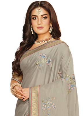 Grey printed crepe saree with blouse 2