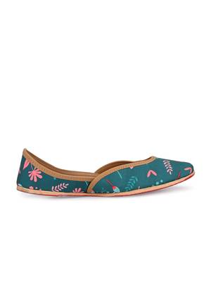 Sringam Women Green Printed Handcrafted Mojaris 3
