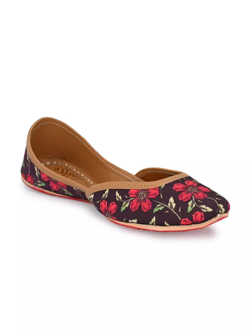 Sringam Women Black Printed Handcrafted Mojaris