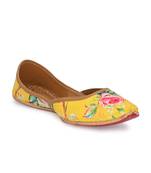 Sringam Women Yellow and Printed Handcrafted Mojaris