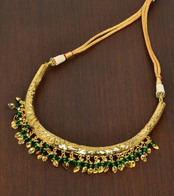 Green Beaded Hasli necklaces 317FNN13 1