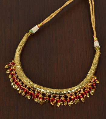 Maroon Beaded Hasli necklaces 317FNN18 1