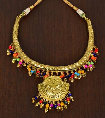 Multicolor Beaded Hasli necklaces 317FNN24 1
