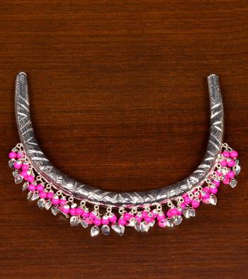 Silver Plated Pink Beaded and Peepal Patti Hasli 317FNN71 1