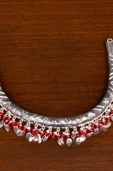 Silver Plated Red Beaded and Peepal Patti Hasli 317FNN72