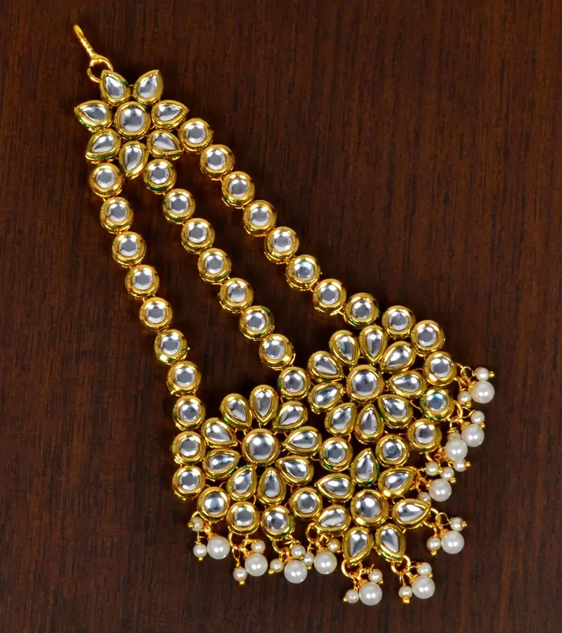 Gold plated kundan embellished passa for wedding JP5