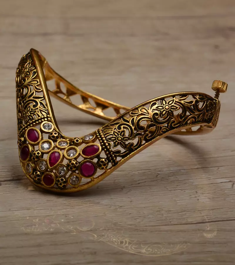 Ruby Embellished Meenakari Worked Designer Bracelet BD559