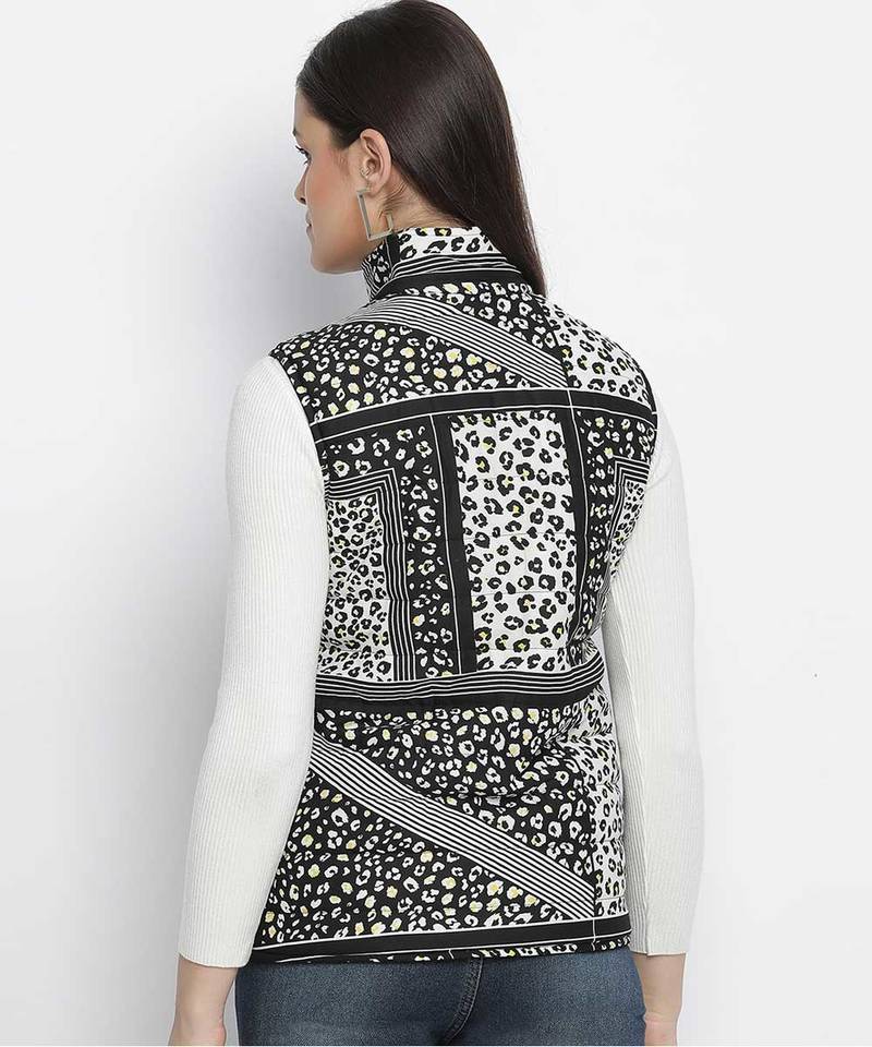 Grooving black animal print reversible quilted women jacket