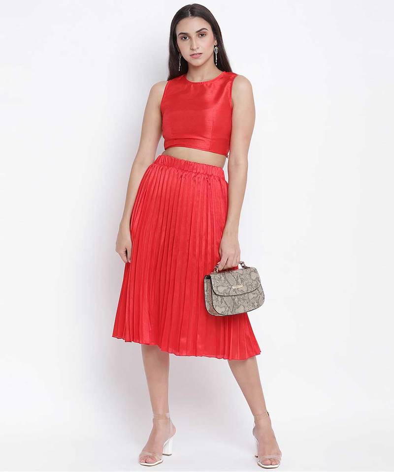 Hearted red pleated women skirt