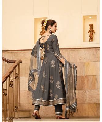 Pheeta Grey Gold Hand Block Print with Gold Printed Dupatta 2