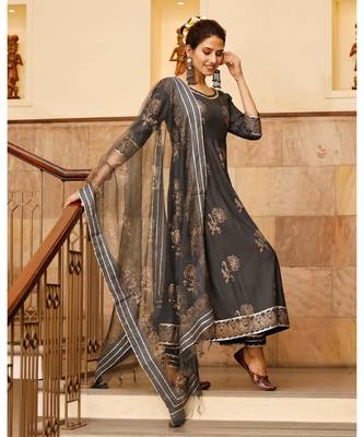 Pheeta Grey Gold Hand Block Print with Gold Printed Dupatta 3