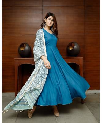 Pheeta Sapphire Blue Solid Suit Set with Block Print Dupatta 5