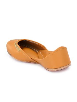 Sringam Women Mustard Handcrafted Mojaris 2