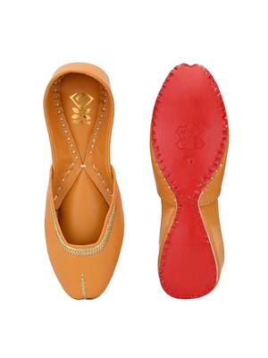Sringam Women Mustard Handcrafted Mojaris 4