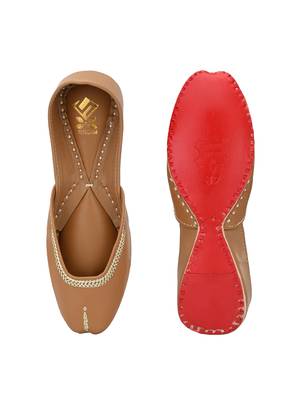 Sringam Women Brown Handcrafted Mojaris 4
