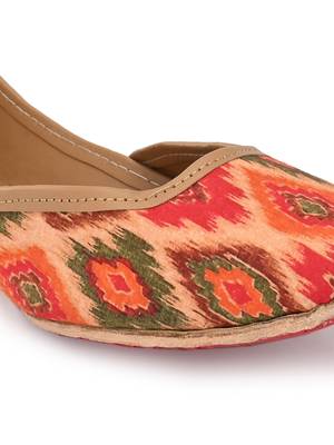 Sringam Women Multi Printed Handcrafted Mojaris 5