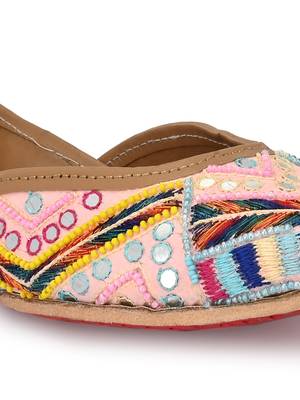 Sringam Women Pink Embroidered Handcrafted Mojaris 5