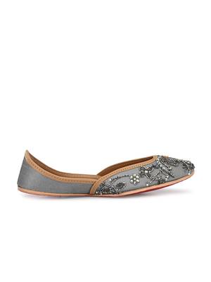 Sringam Women Grey Embroidered Handcrafted Mojaris 3