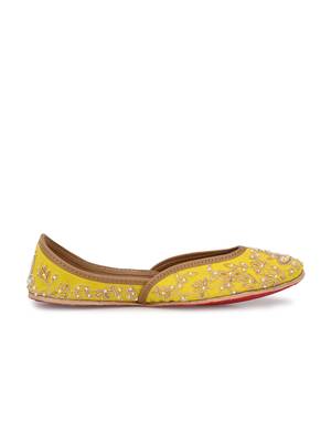 Sringam Women Yellow Embroidered Handcrafted Mojaris 3