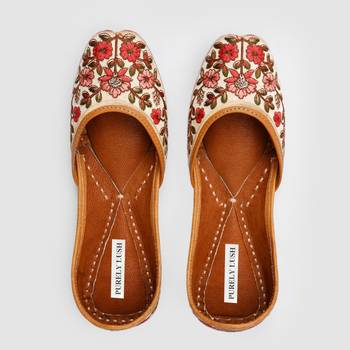 Embroidered Floral Jaipuri Jutti 1