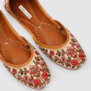 Embroidered Floral Jaipuri Jutti 2
