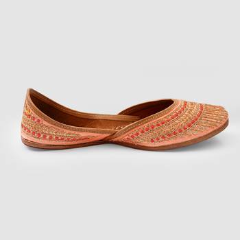 Peach Embroidered Jaipuri Mojari 5