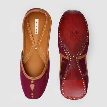 Deep Wine Gold Printed Jutti 2