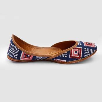 Geometric Printed Jutti 3