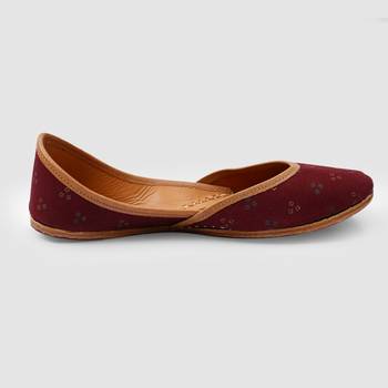 Rajasthani Maroon Printed Jutti 3