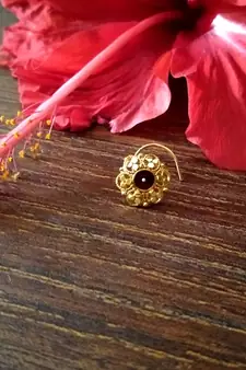 Sizzling Gold Meenakari cubic zirconia nose-ring or Nosepin