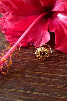 Sizzling Gold Meenakari cubic zirconia nose-ring or Nosepin 	