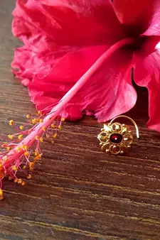 Sizzling Gold Meenakari cubic zirconia nose-ring or Nosepin 	
