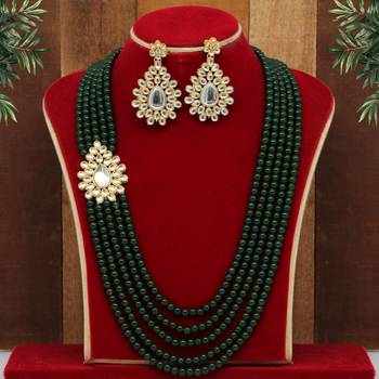 Green necklace-sets 1