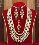 Green necklace-sets
